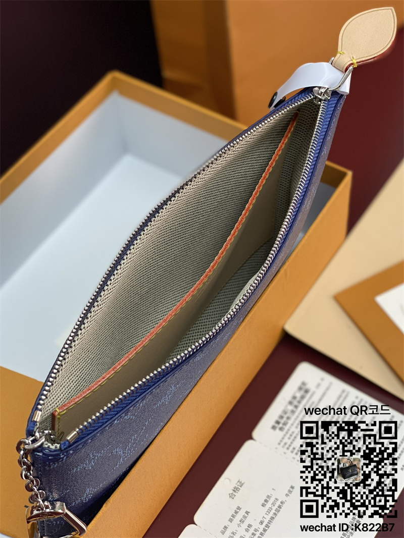 04f2250a842a3a1fad12990ea474ed4b_1766171573_1898.jpg
