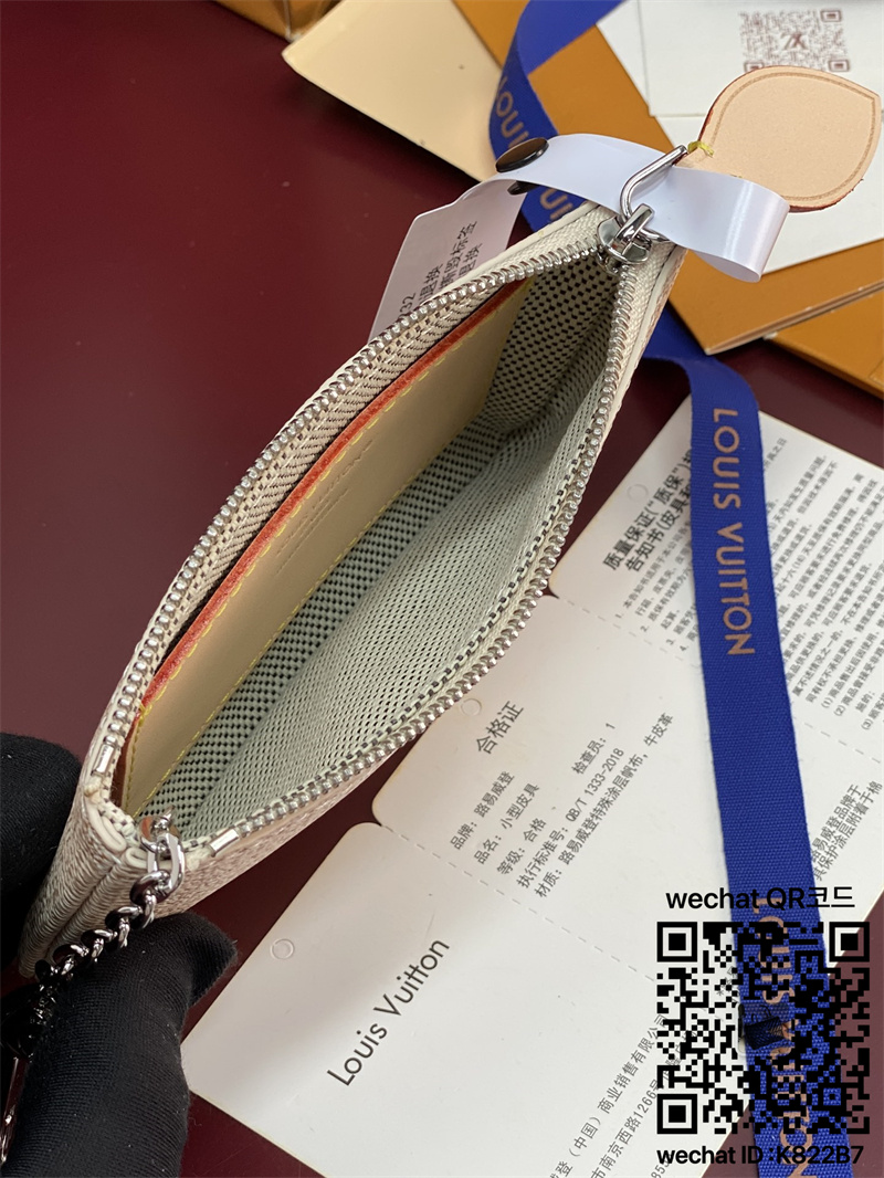 04f2250a842a3a1fad12990ea474ed4b_1766171728_5905.jpg