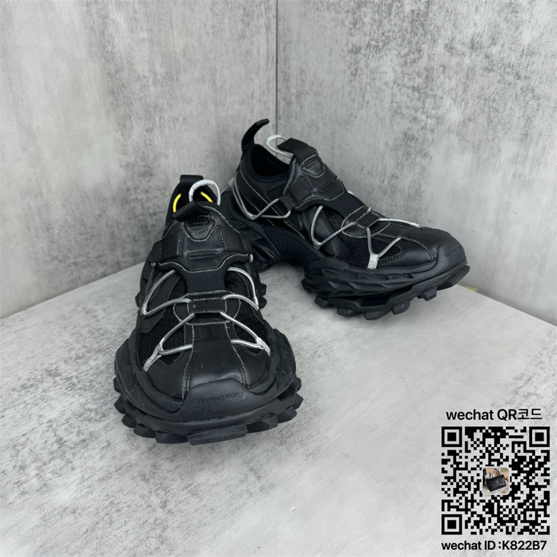 58d6bdf047bb34fd8adc299b70d22100_1765215504_8728.jpg