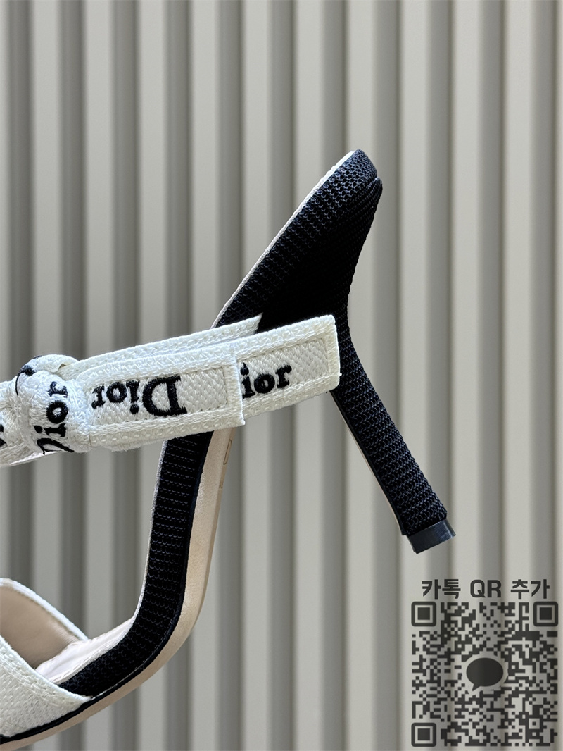 82554a561fe12dbcfb11341f02d5c990_1778267881_6993.jpg