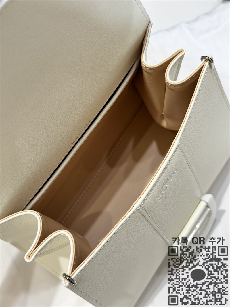 ae589908ef8478889bac2b182b4072d7_1789356973_3922.jpg