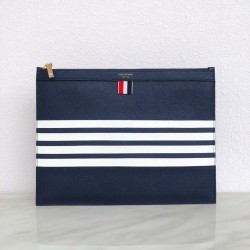 톰브라운 THOM BROWNE 클러치백 미디움