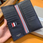 톰브라운 THOM BROWNE 장지갑
