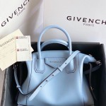 지방시 GIVENCHY 안티고나