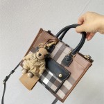 버버리 BURBERRY