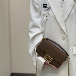 펜디 FENDI 바게트백 19CM