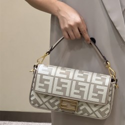 펜디 FENDI 바게트백 27CM