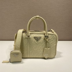 프라다 PRADA 신상 미디엄 앤티크 나파 가죽 탑핸들백 1BB092
