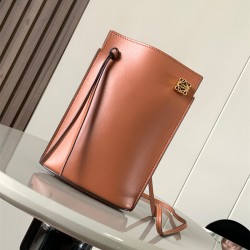 로에베 LOEWE  다이스 포켓 크로스백 탄