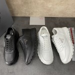 프라다 PRADA 남성 삼각로고 스니커즈 운동화 신발