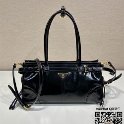 프라다 PRADA 미디엄 가죽 핸드백 1BA426A