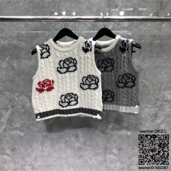 톰브라운 THOM BROWNE 니트 조끼