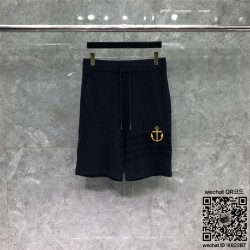 톰브라운 THOM BROWNE 반바지