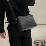 보테가베네타 미디엄 인트레치아토 카메라 백 크로스바디백 755925