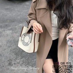 버버리 라운델 로고 캔버스 호보백